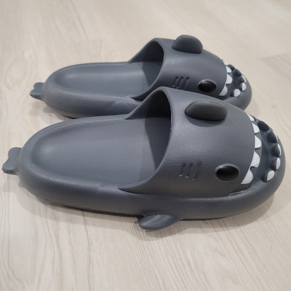 Cloud Shark Slides Sandals Dark Gray Mens ,Women's  Non-slip Unisex 38-39 - Picture 5 of 12